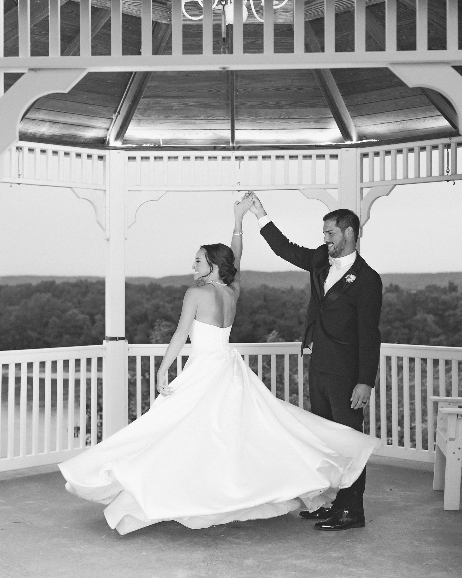 Hermann Hill Fairytale Wedding Katie Strzelec Photography St. Louis Engagement Wedding Photographer Midwest and Missouri Weddings.