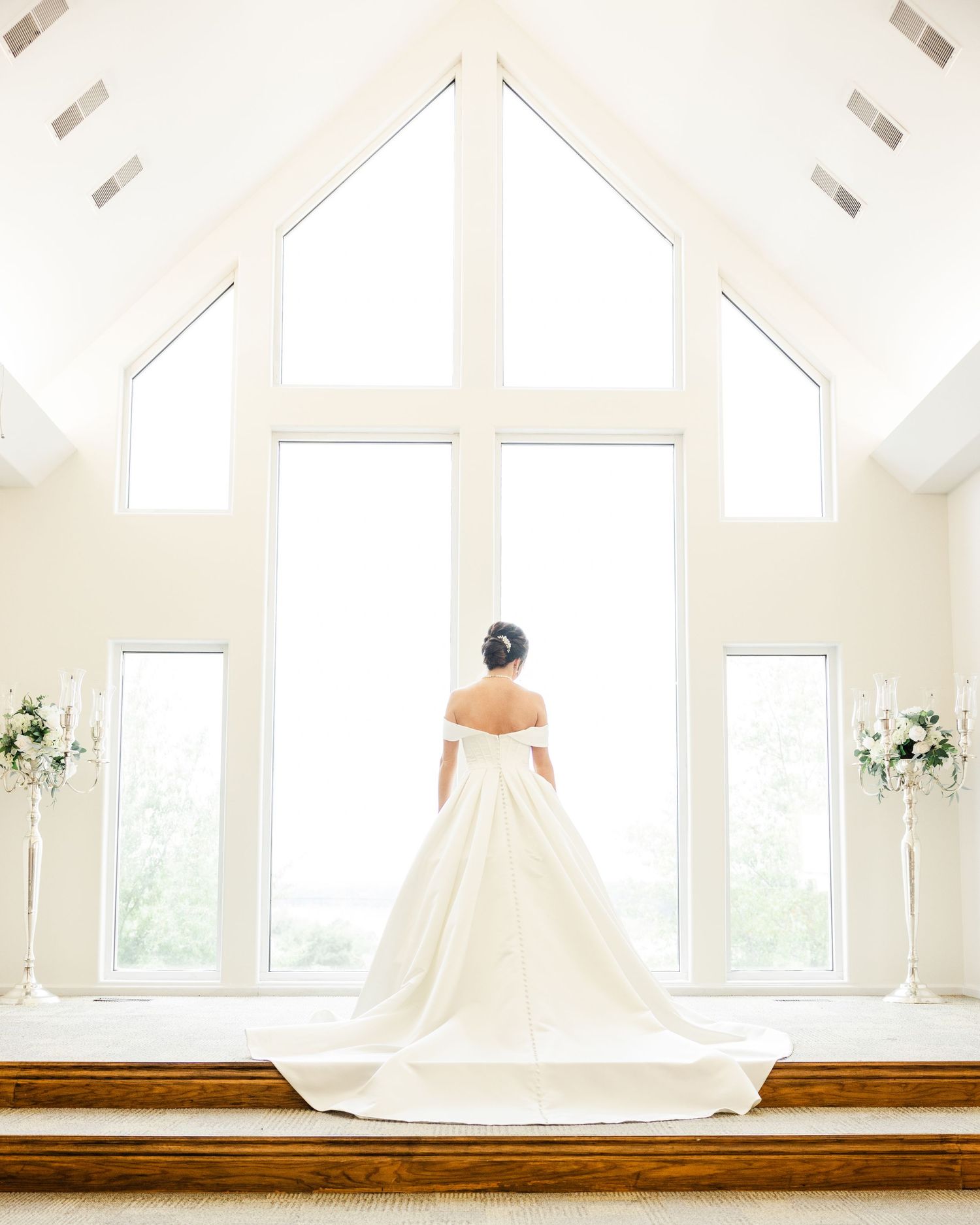 Hermann Hill Fairytale Wedding Katie Strzelec Photography St. Louis Engagement Wedding Photographer Midwest and Missouri Weddings.