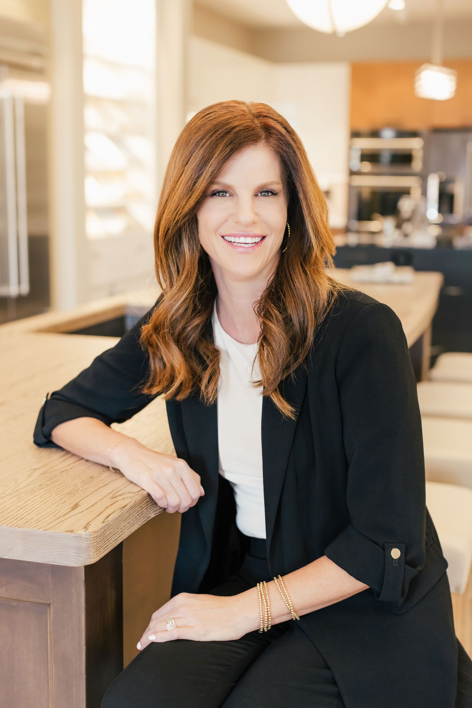 Katie Strzelec Photography St Louis Branding, Headshots for artists, influencers, businesses, brands, and entrepreneurs high end portraits.