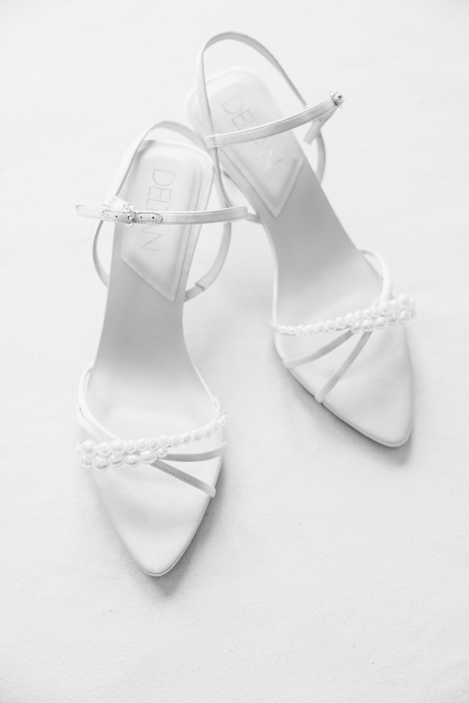 katie strzelec photography wedding shoes