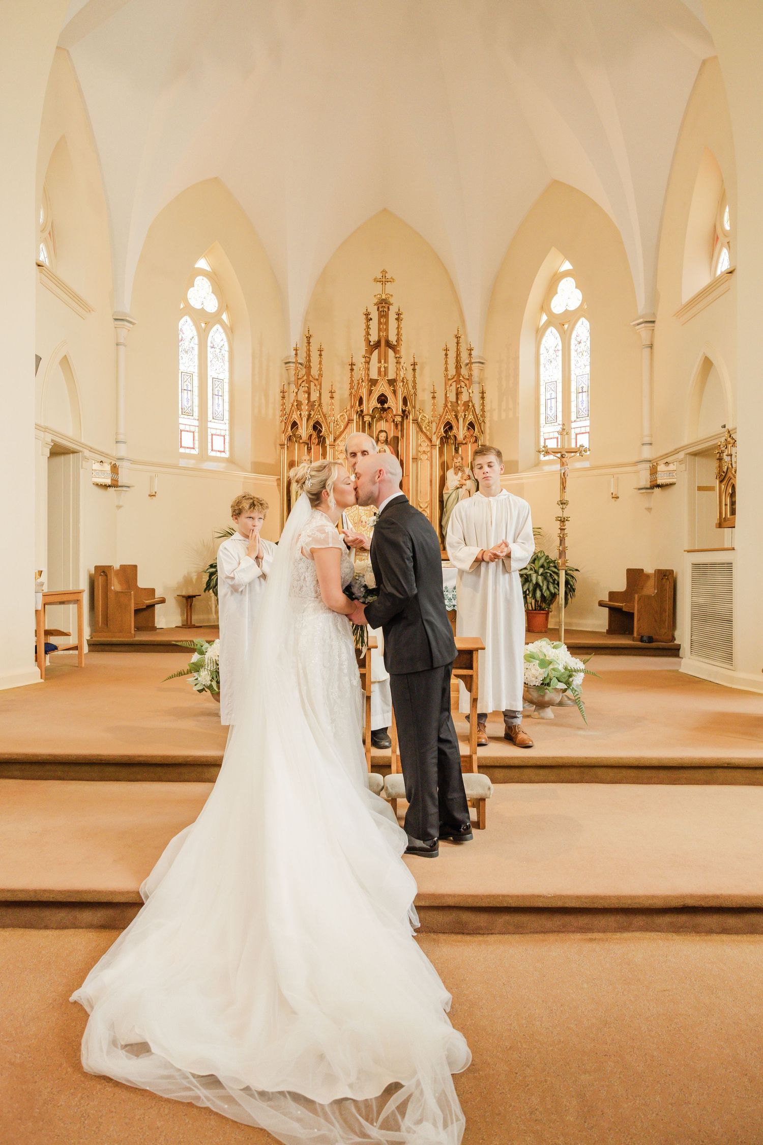 Katie Strzelec Photography Wedding Whitmoor Country Club, St. Charles, MO Immaculate Conception Dardenne Prairie