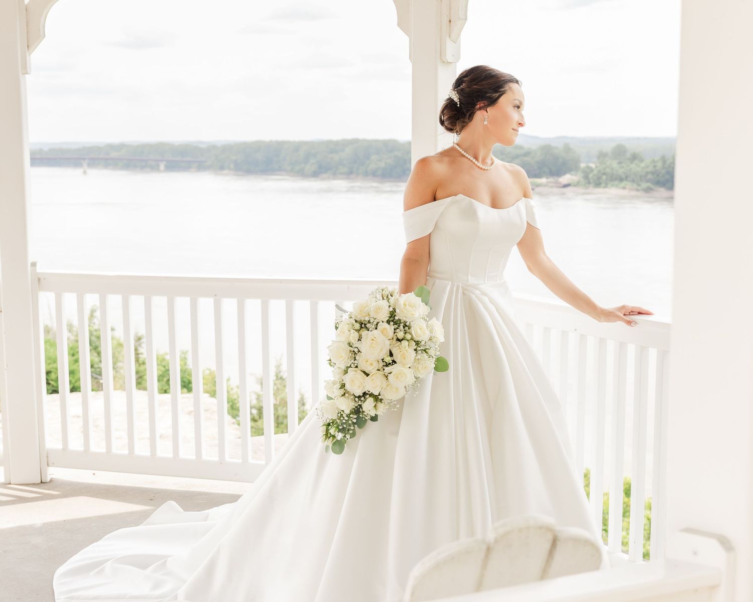 Hermann Hill Fairytale Wedding Katie Strzelec Photography St. Louis Engagement Wedding Photographer Midwest and Missouri Weddings.