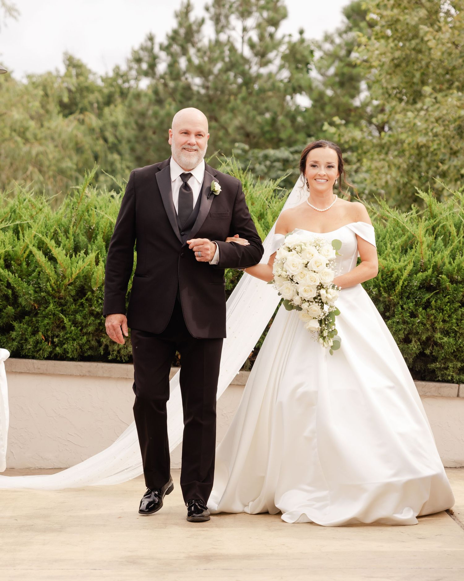 Hermann Hill Fairytale Wedding Katie Strzelec Photography St. Louis Engagement Wedding Photographer Midwest and Missouri Weddings.