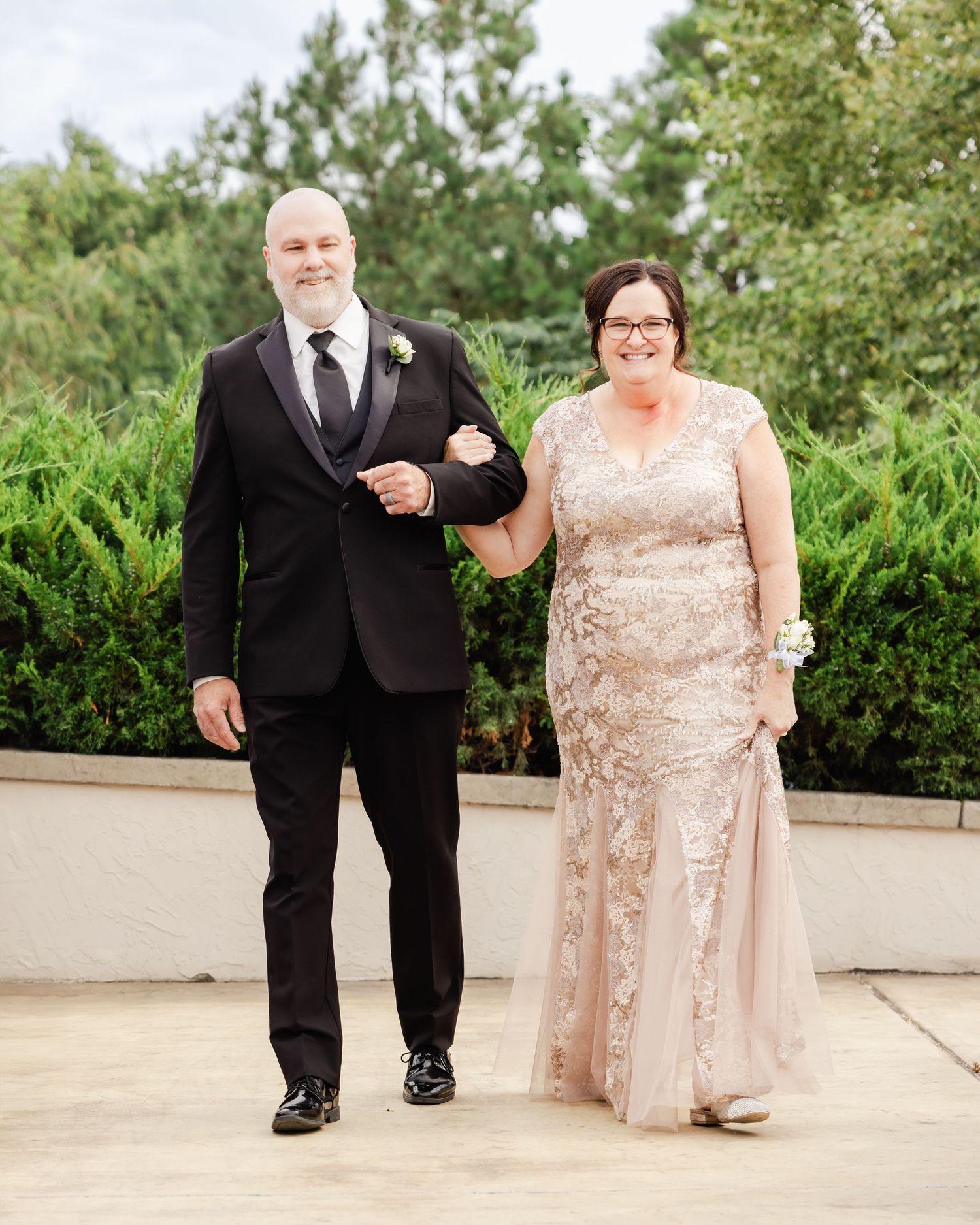 Hermann Hill Fairytale Wedding Katie Strzelec Photography St. Louis Engagement Wedding Photographer Midwest and Missouri Weddings.