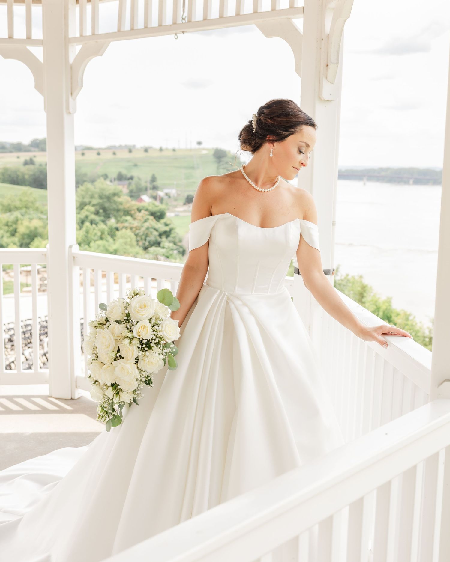 Hermann Hill Fairytale Wedding Katie Strzelec Photography St. Louis Engagement Wedding Photographer Midwest and Missouri Weddings.