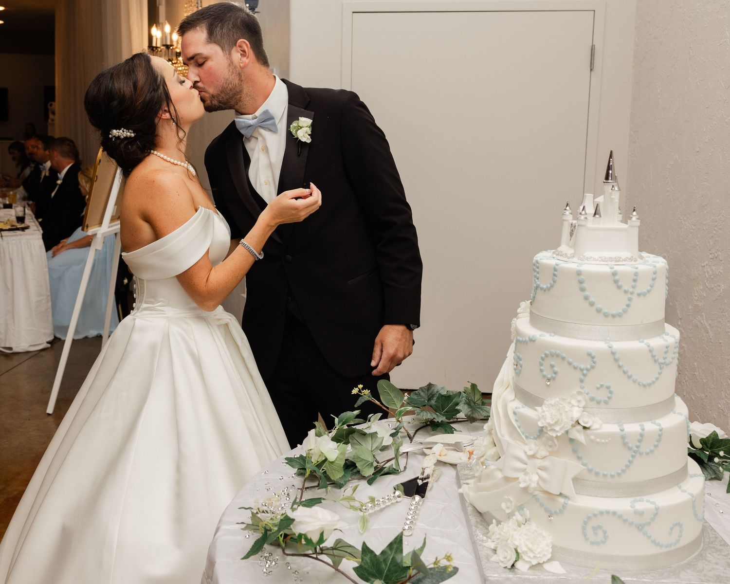 Hermann Hill Fairytale Wedding Katie Strzelec Photography St. Louis Engagement Wedding Photographer Midwest and Missouri Weddings.
