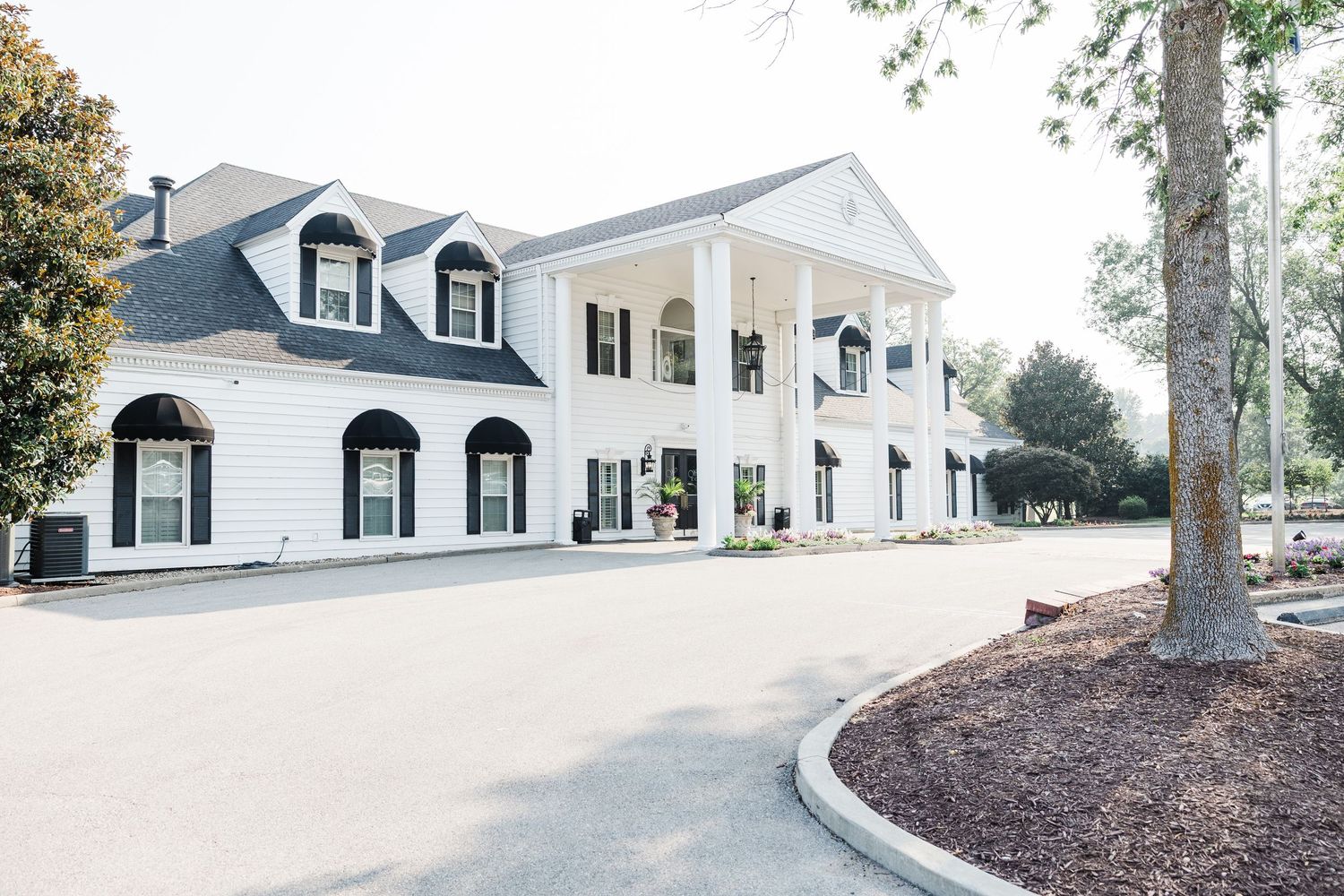 Katie Strzelec Photography Wedding Whitmoor Country Club, St. Charles, MO