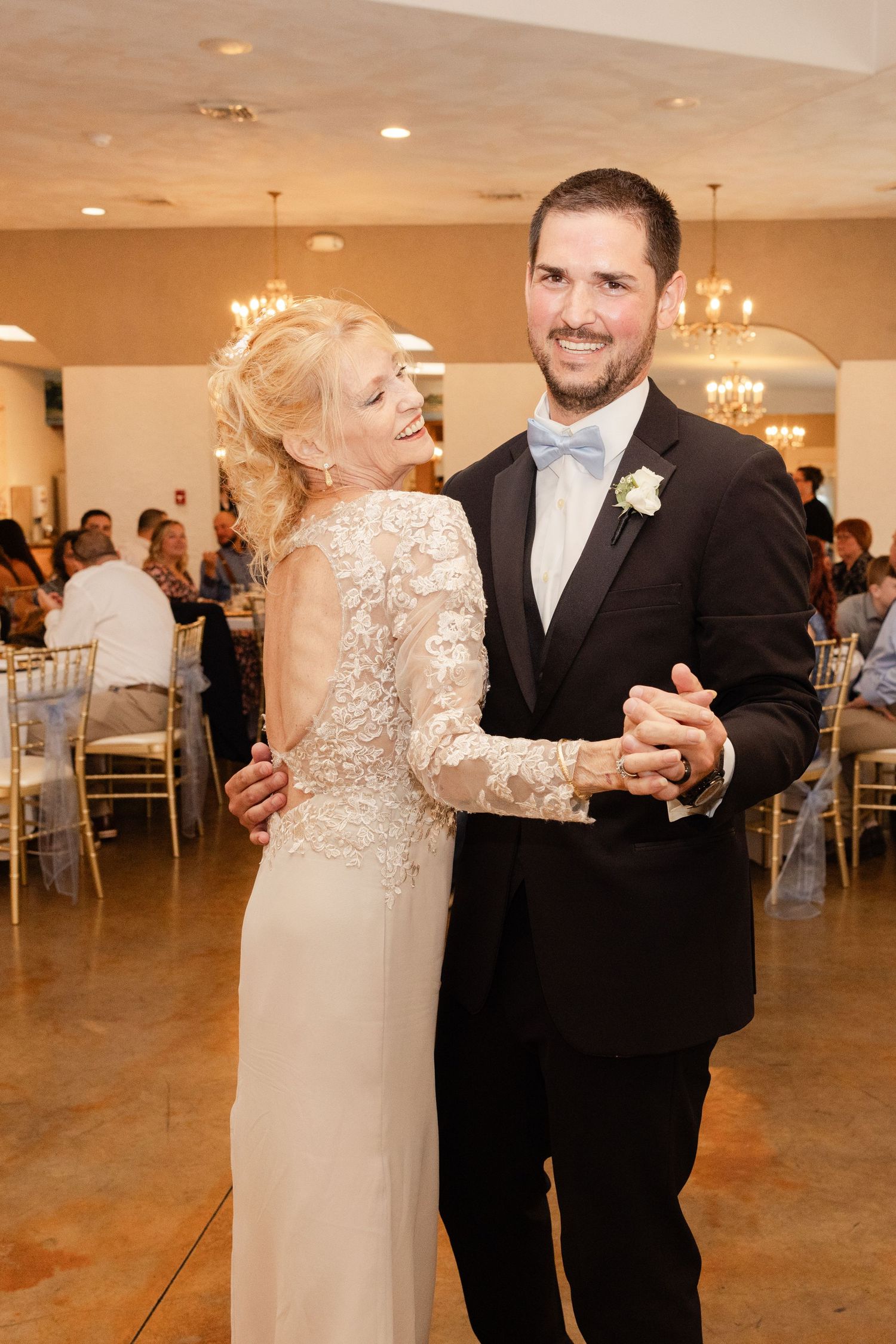 Hermann Hill Fairytale Wedding Katie Strzelec Photography St. Louis Engagement Wedding Photographer Midwest and Missouri Weddings.