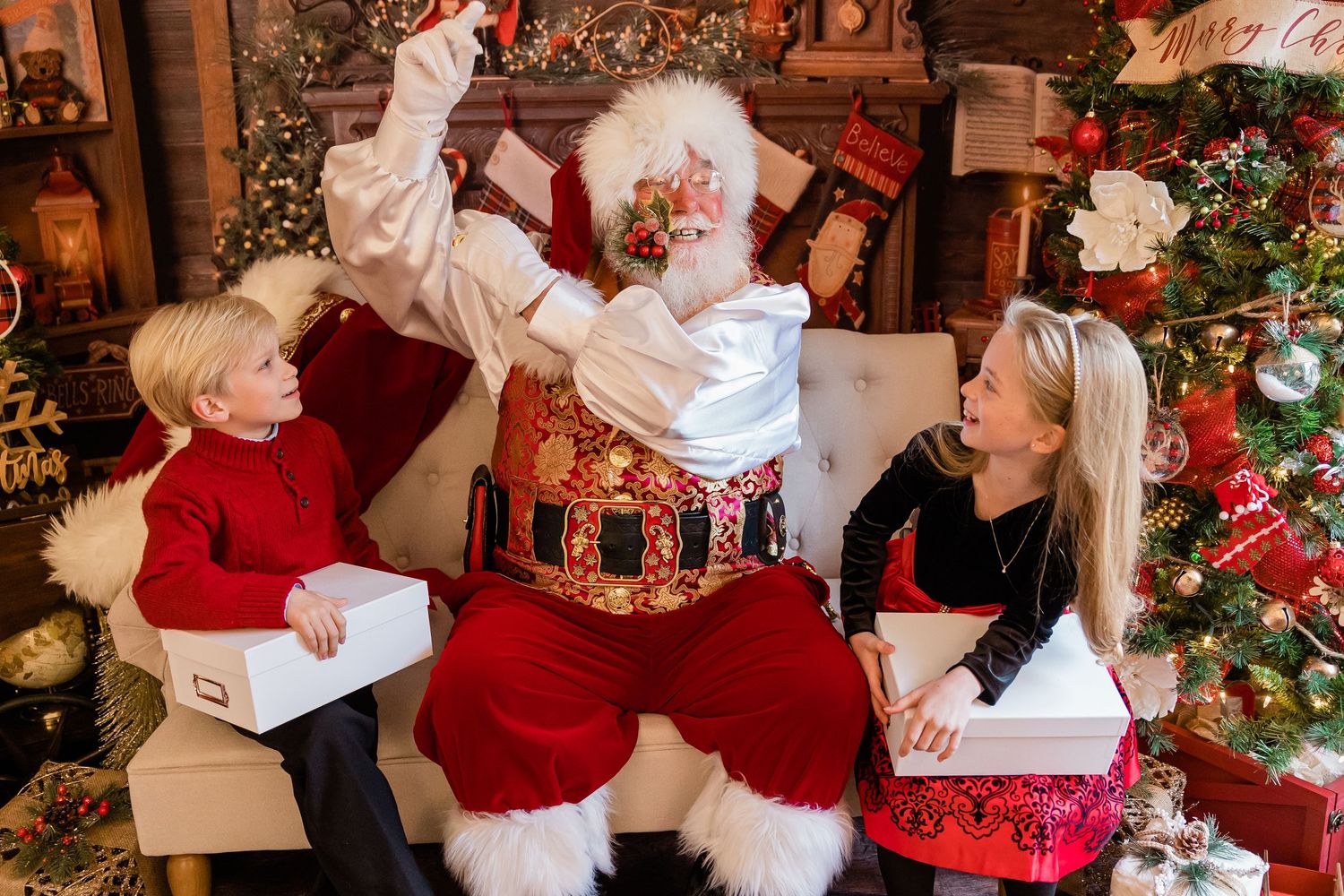Katie Strzelec Photography Magical Christmas Santa Session