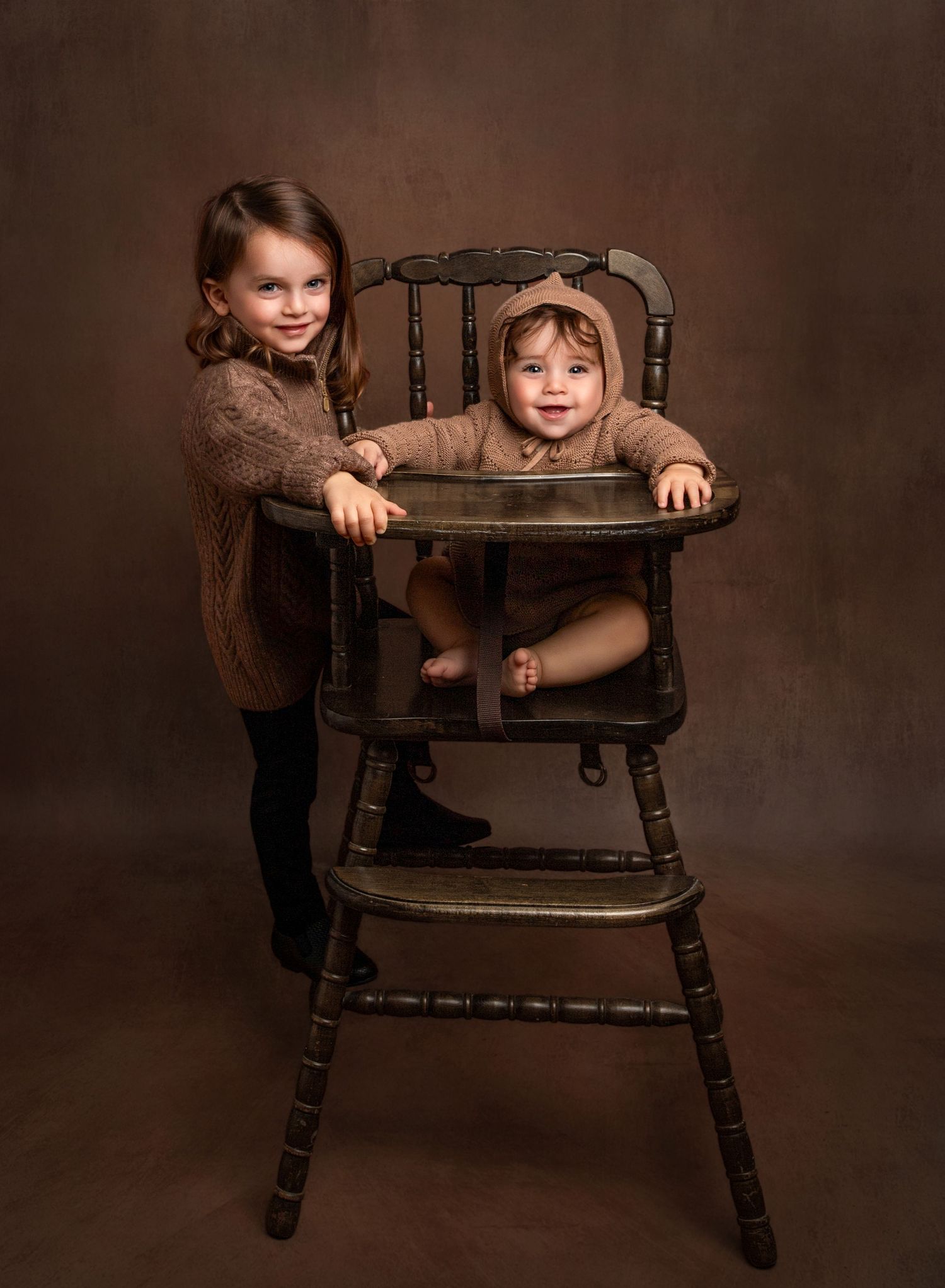 Fine art portrait of 2 brothers.