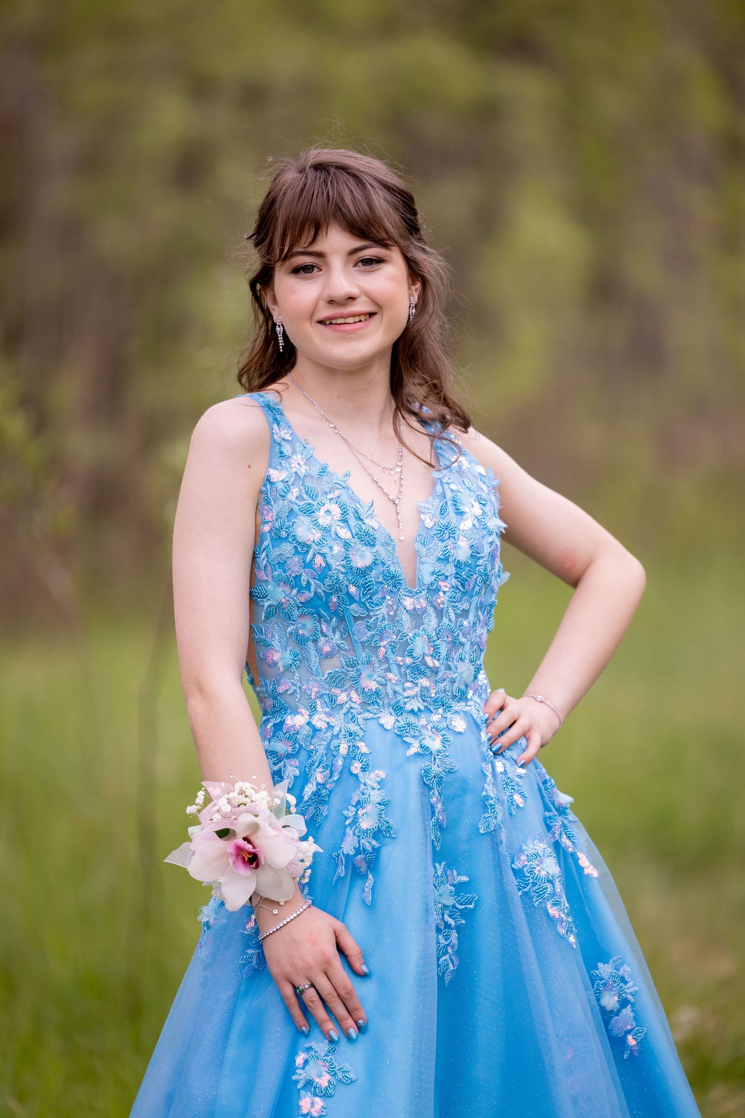 Outdoor graduation portrait.