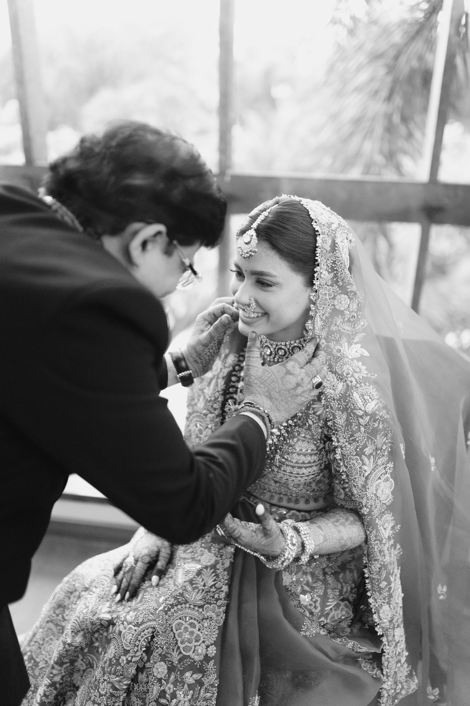 FATHER DAUGHTER MOMENT