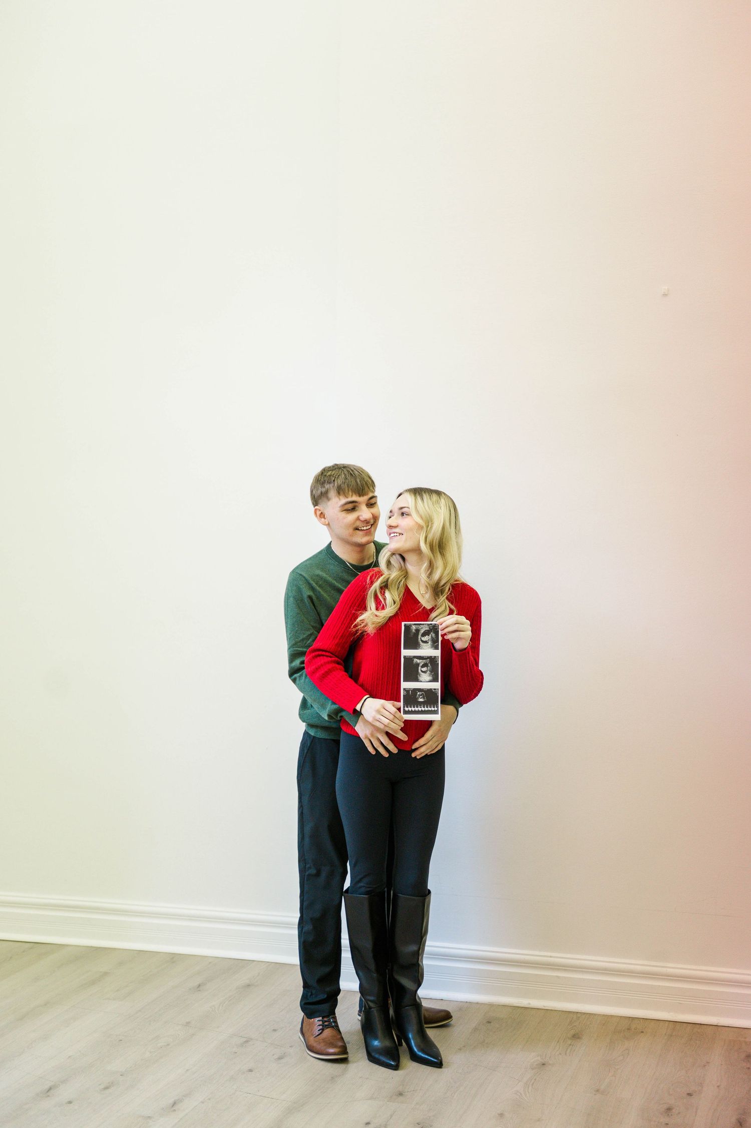 Pregnancy announcement photos with couple holding sonogram images.