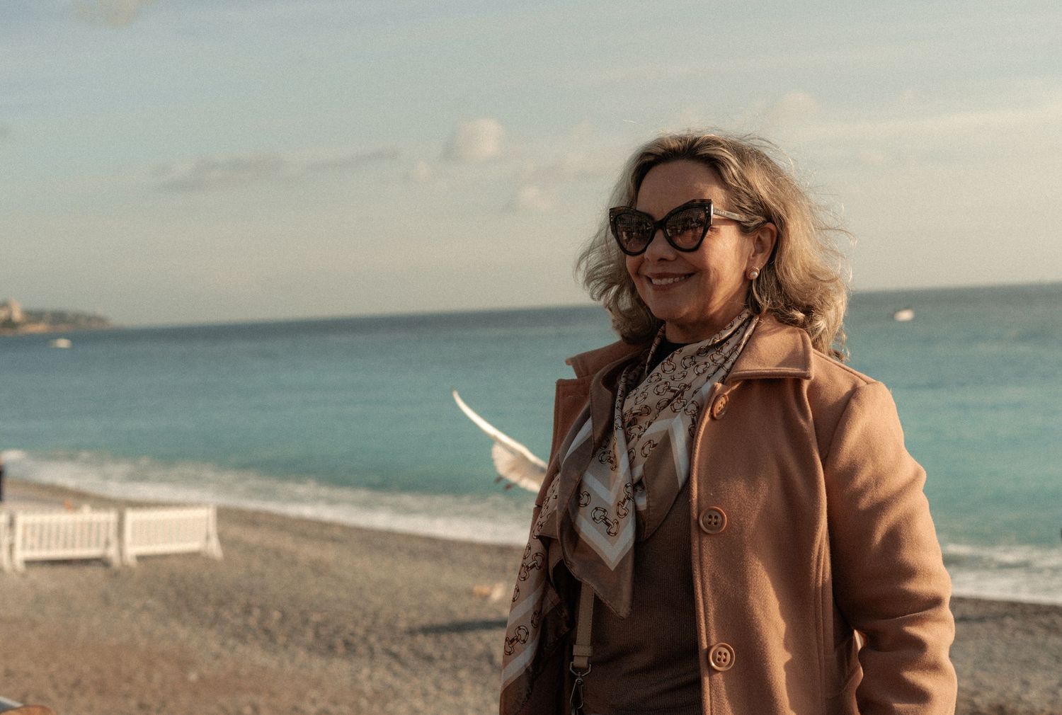 woman portrait session in Nice natural style