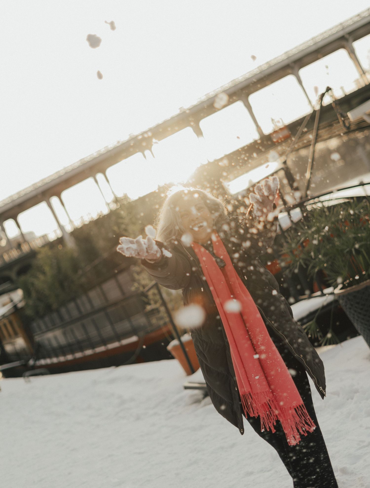 woman portrait session in snow in Paris