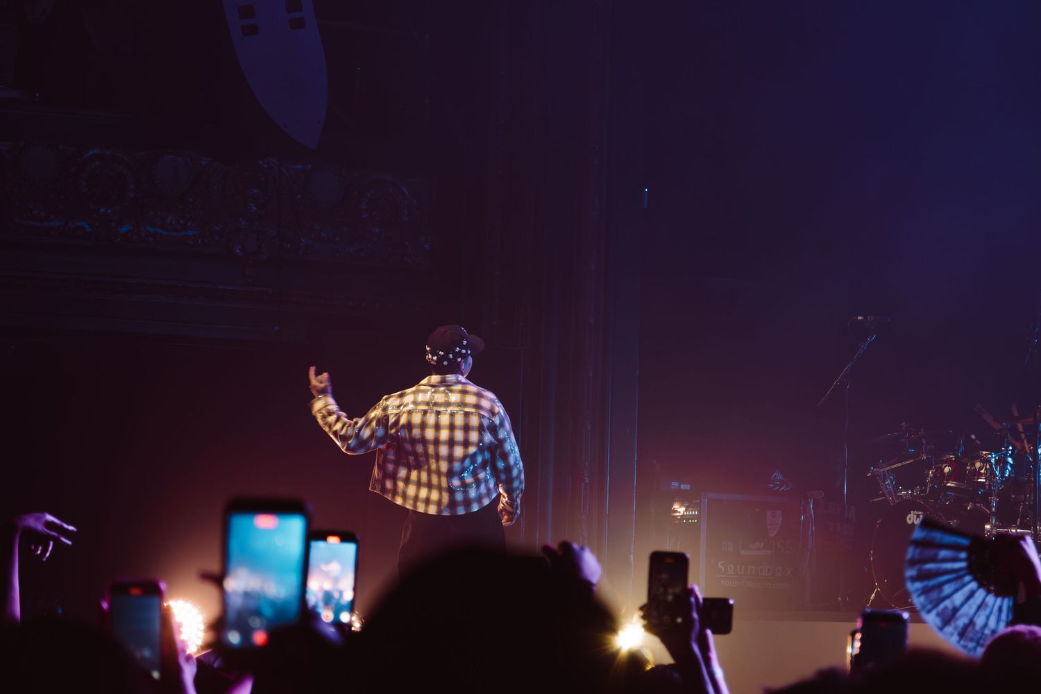 KWN concert photographed by Kayla de Guzman at the Regency Ballroom in San Francisco. Shot with a Fujifilm xt4.