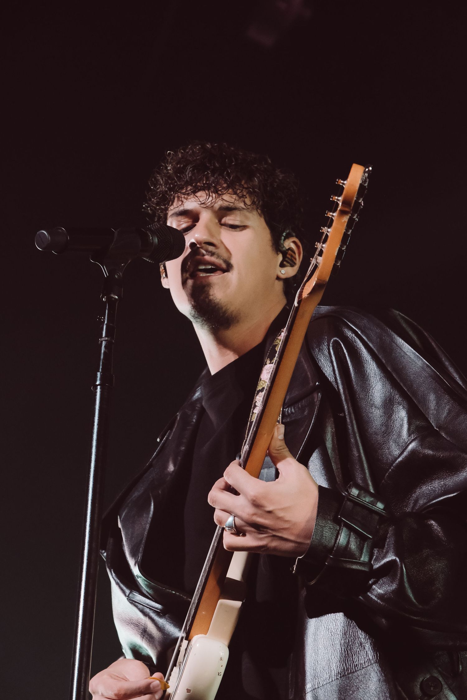 Omar Apollo photographed by Kayla de Guzman