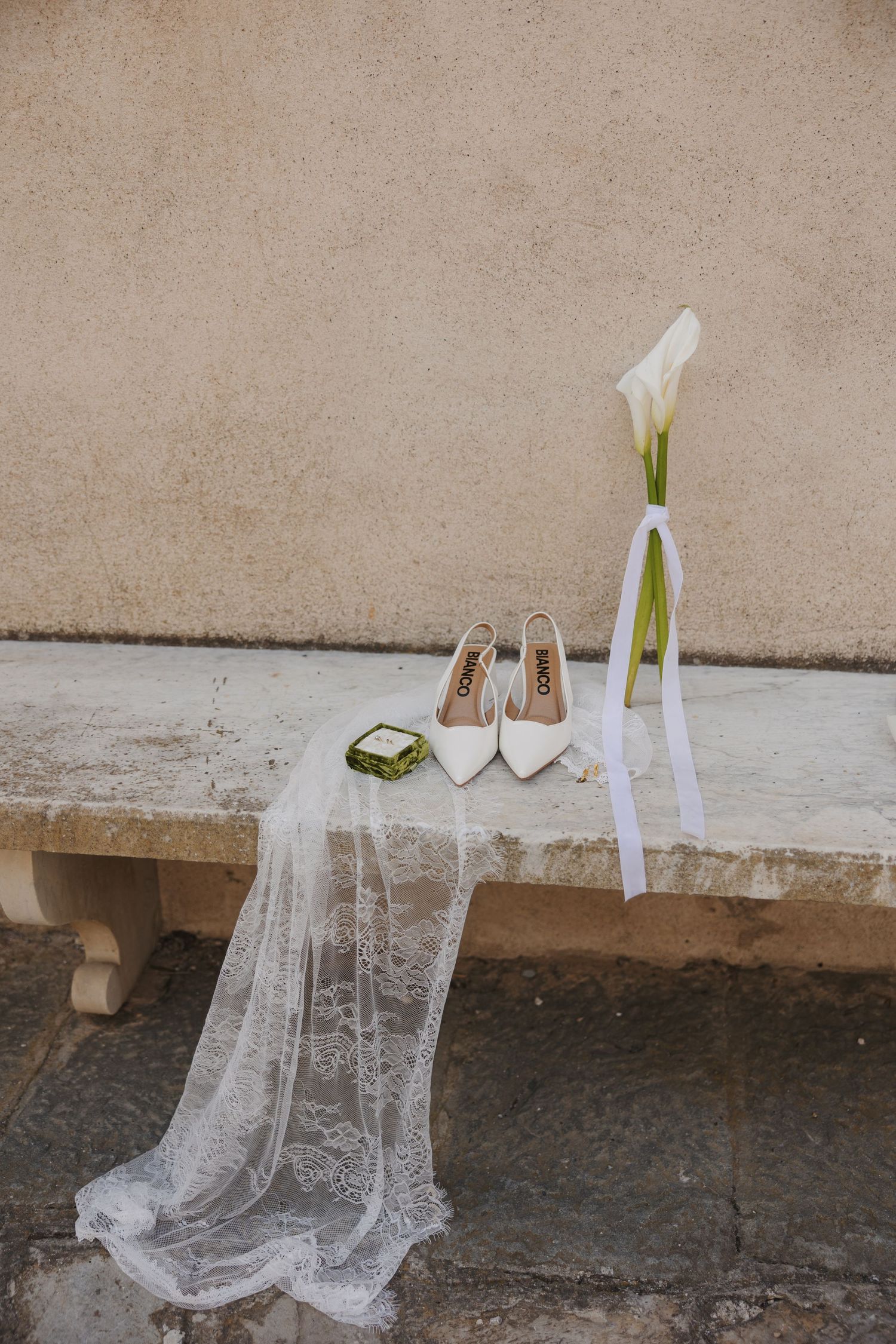 Editorial destination wedding photography in Europe – Photograpia