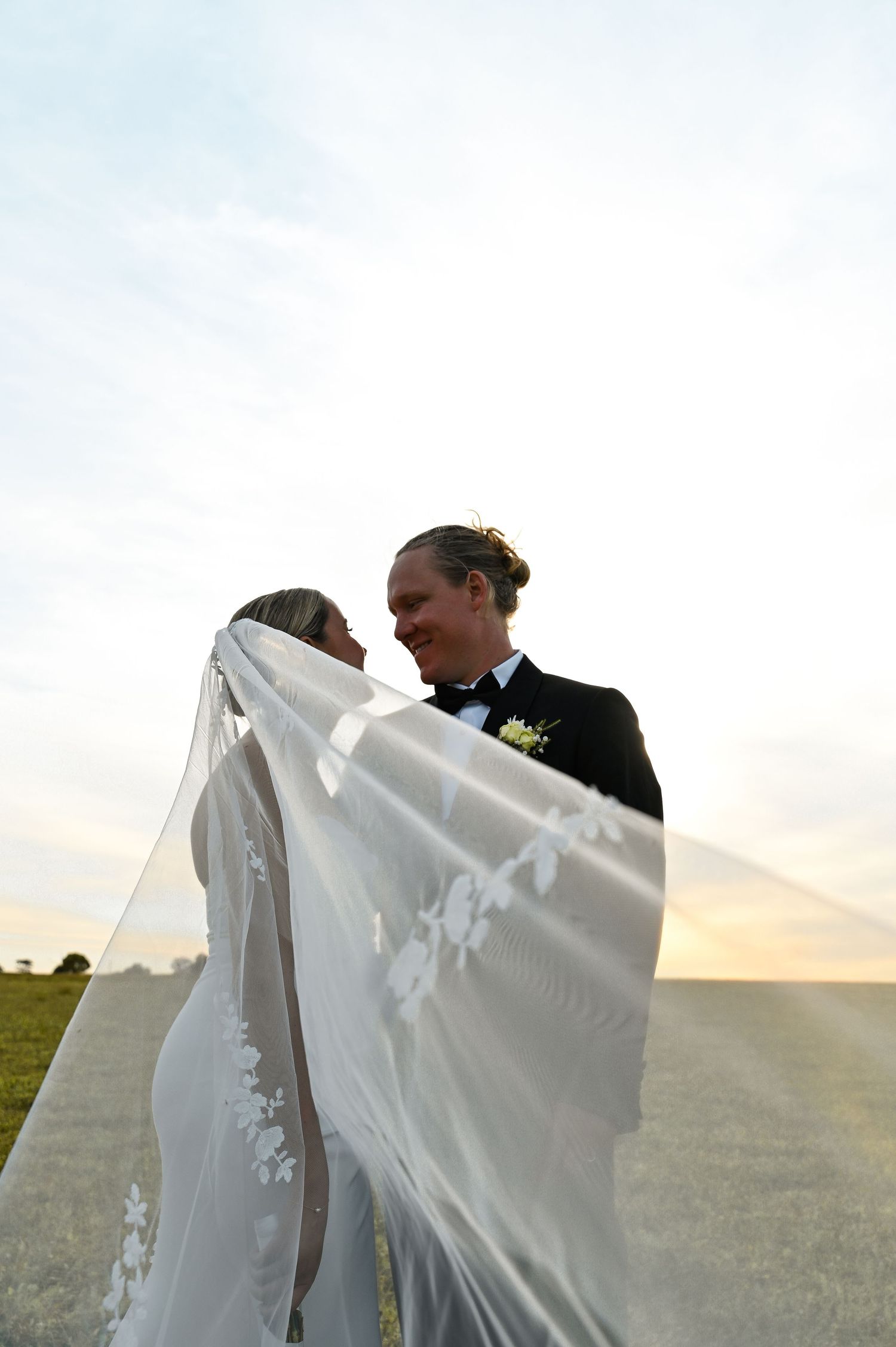 artistic-perth-wedding-photographer