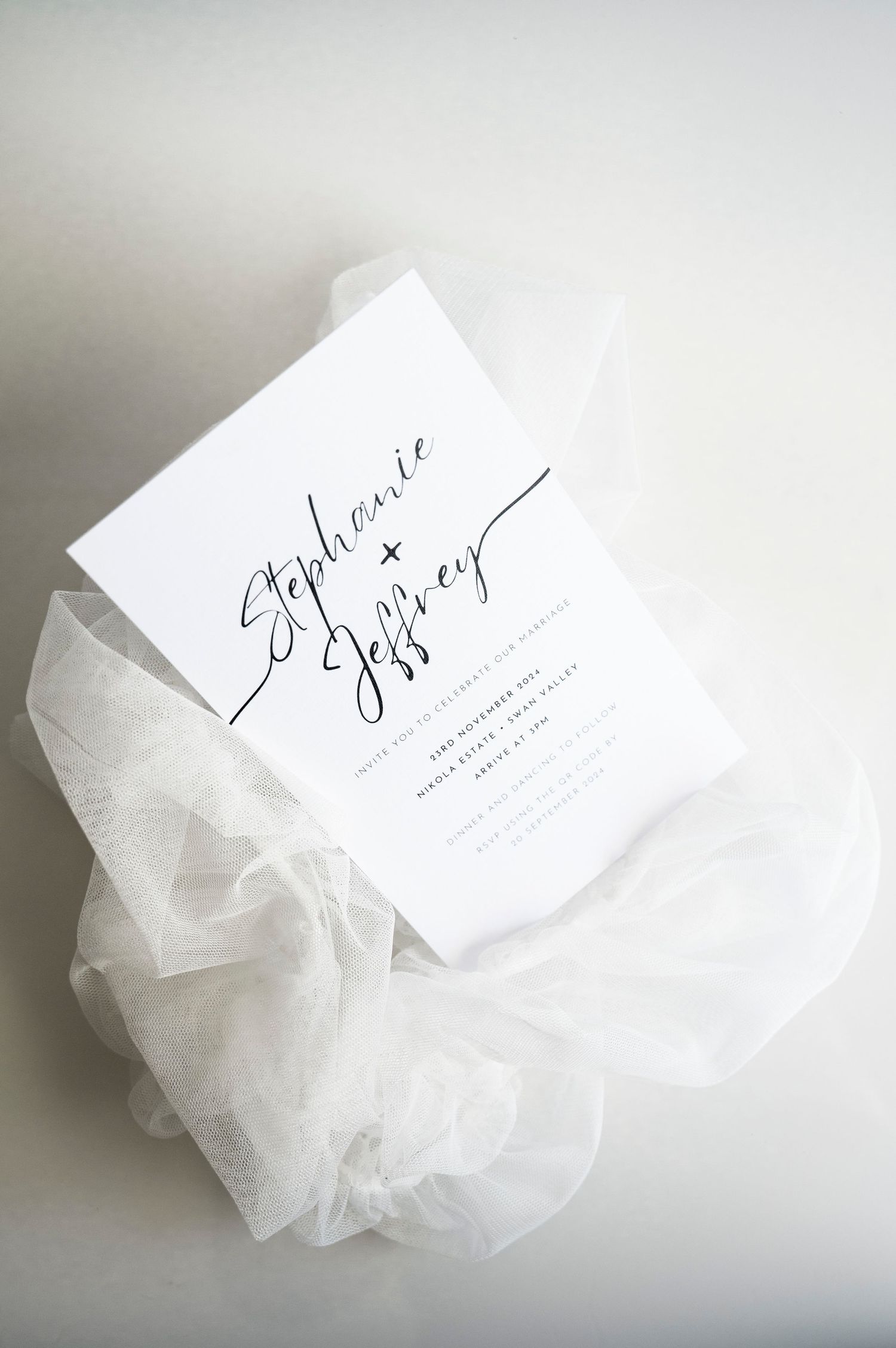 artistic-perth-wedding-photographer