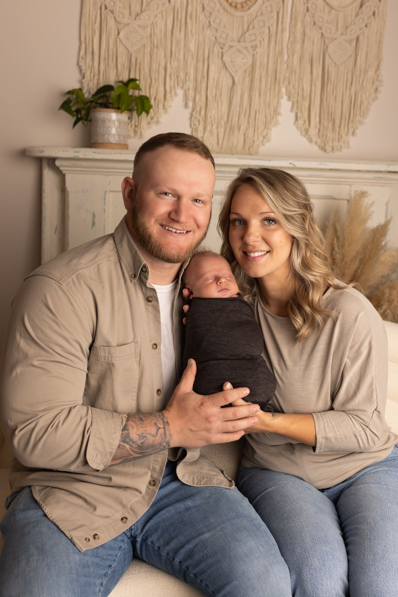 Happy family photo. Somerset PA. Good Photographer Pa. Studio Family Photography