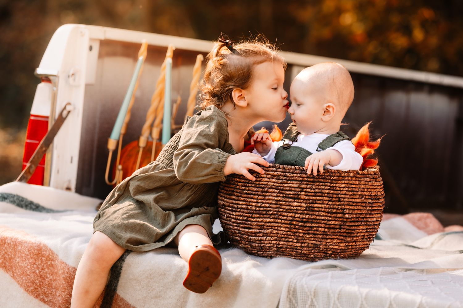 Happy family photo. Somerset PA. Good Photographer Pa. Studio Family Photography. Fall Family