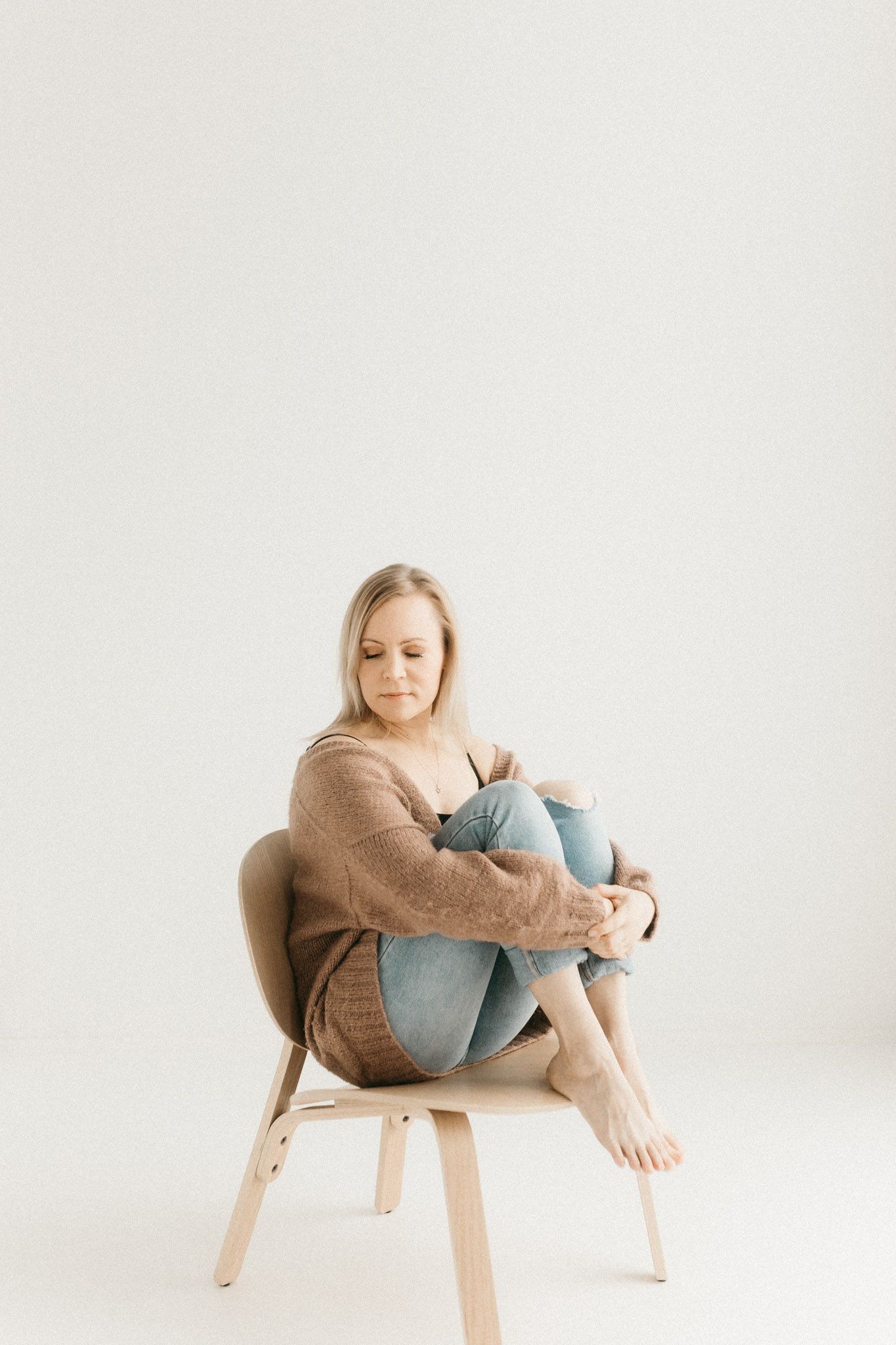 Henkilökuvaus Helsinki, Potrettikuvaus Helsinki, Potrettikuvaus Vantaa, Potrettikuvaus Espoo, Empowering portraits, Naiseuskuvaus, Potretit