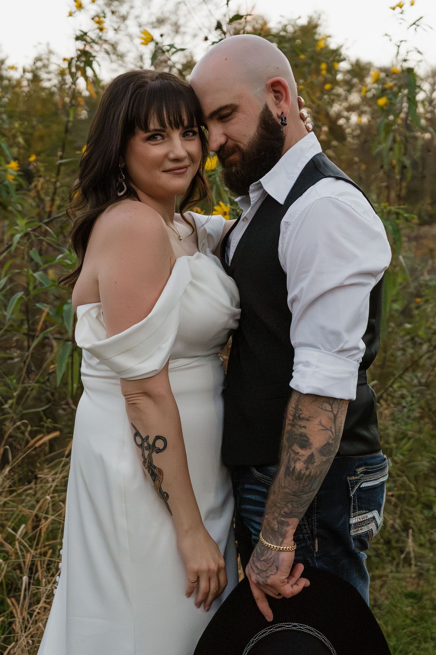 Lifestyle wedding photographer serving Southeast Minnesota
