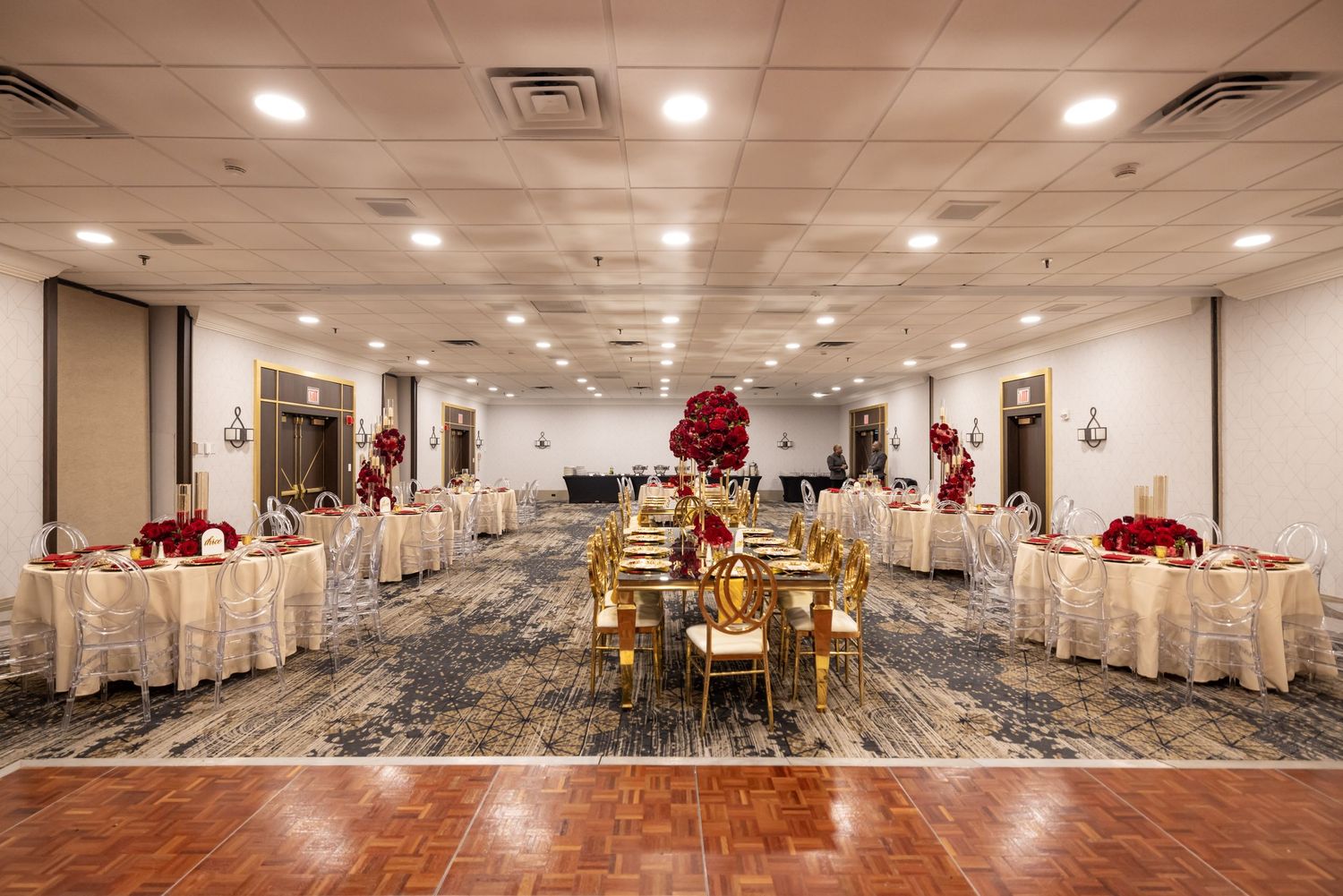 Corporate & institutional event photography capturing conferences, galas, meetings, and brand events with professional, cinematic coverage.