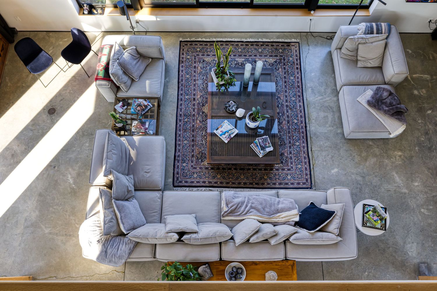 Real estate & interior photographer specializing in luxury homes commercial spaces, and design-focused photography for architects & designer
