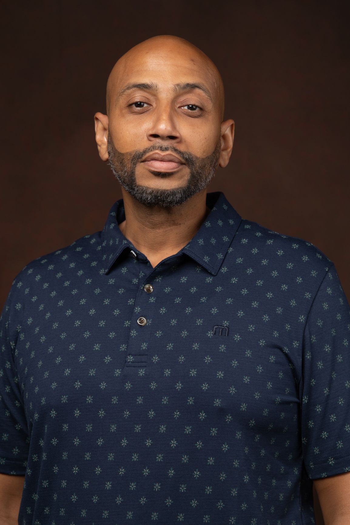 Professional portrait and headshot photography for executives, professionals, and creatives. Clean, high-quality studio or on-location.