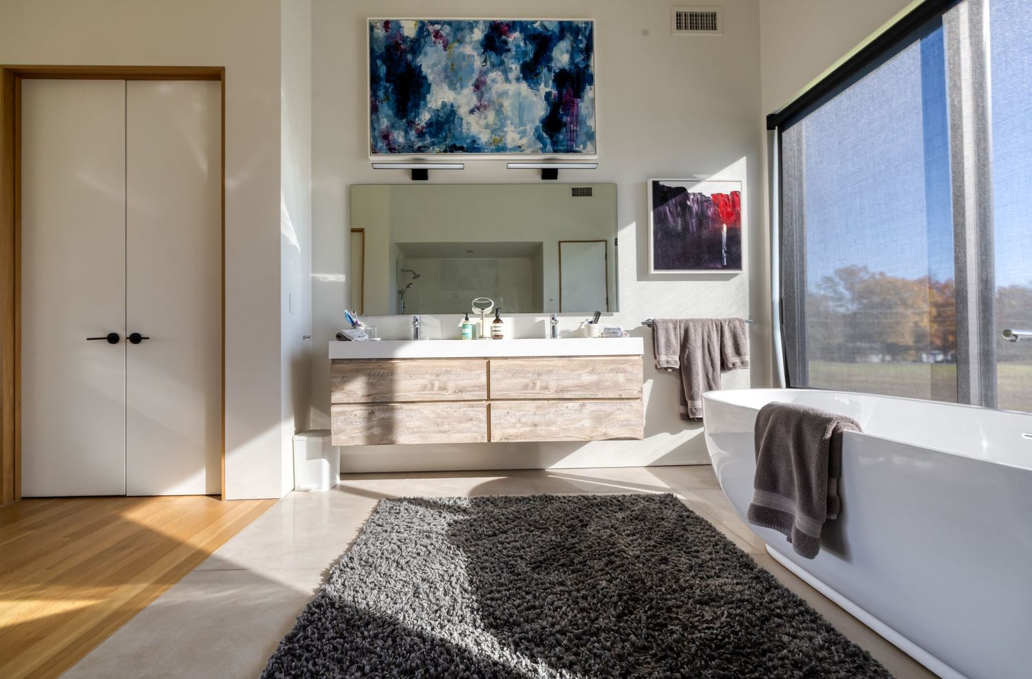 Real estate & interior photographer specializing in luxury homes commercial spaces, and design-focused photography for architects & designer