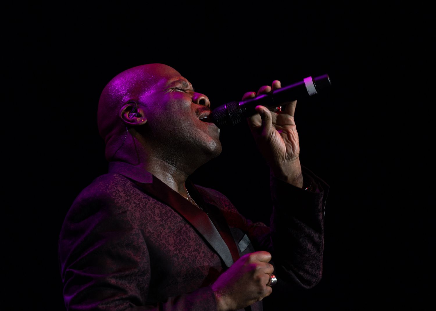 Concert and live performance photography capturing high-energy moments, stage presence, and audience emotion with cinematic detail.