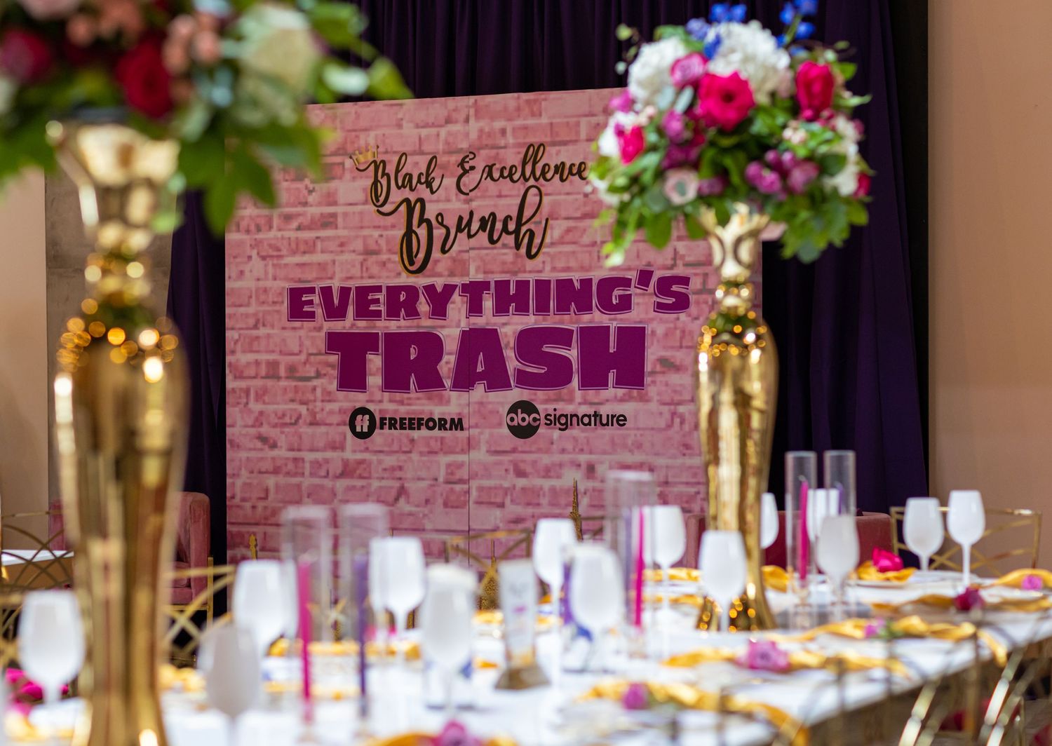 Corporate & institutional event photography capturing conferences, galas, meetings, and brand events with professional, cinematic coverage.