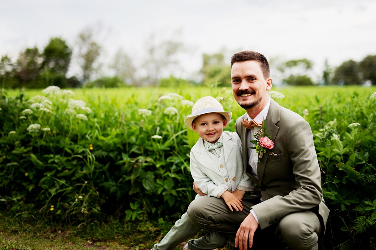 Pappa och son på bröllopsdag