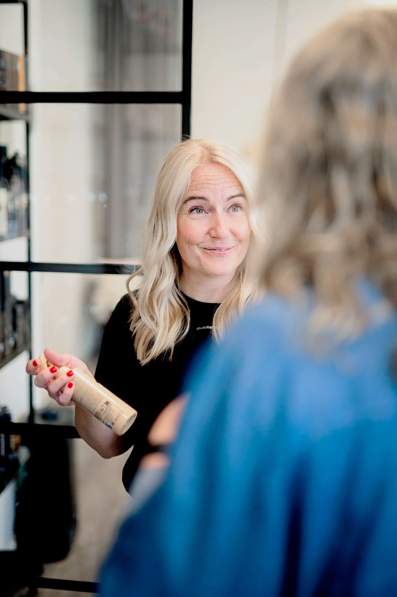 Anna på Studio Hair Art Motala