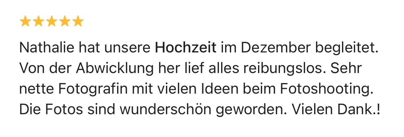 A glowing 5-star review rating displayed at the top of a customer testimonial in German text.