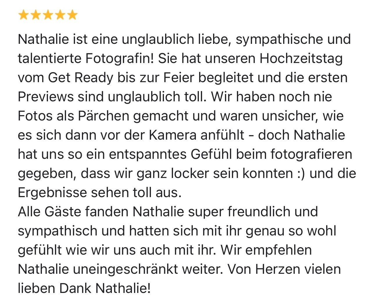 Five star reviews and customer testimonials displayed in German text on a white background.