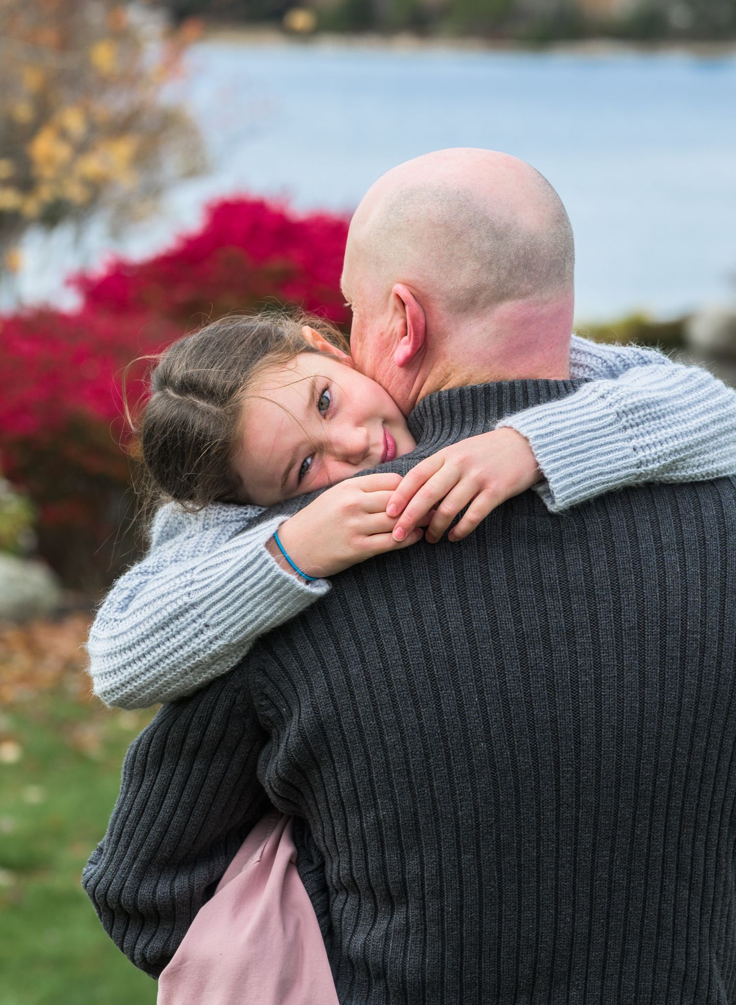 girl hugging dad
