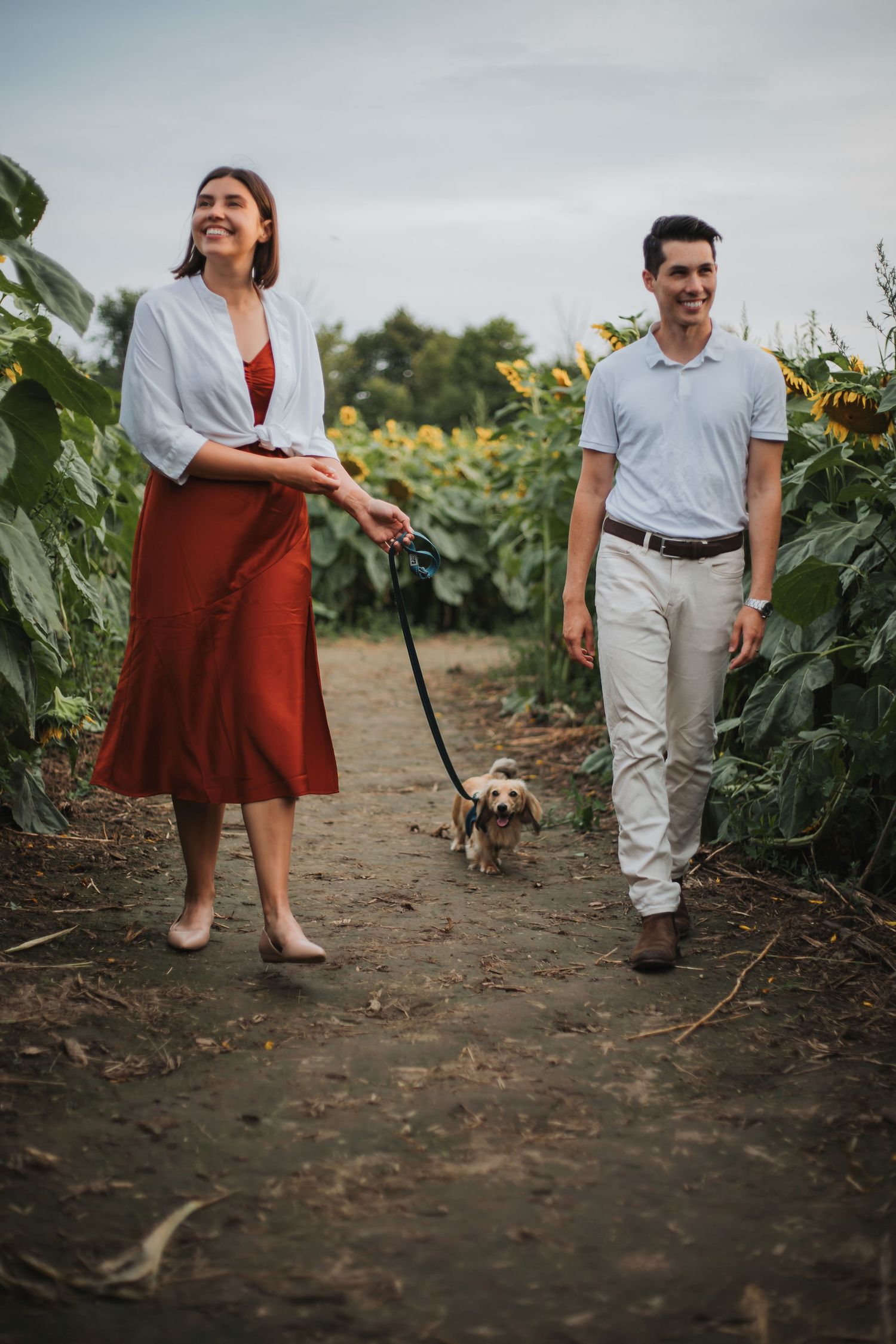 Couple photoshoot, engagement session, engagement photos