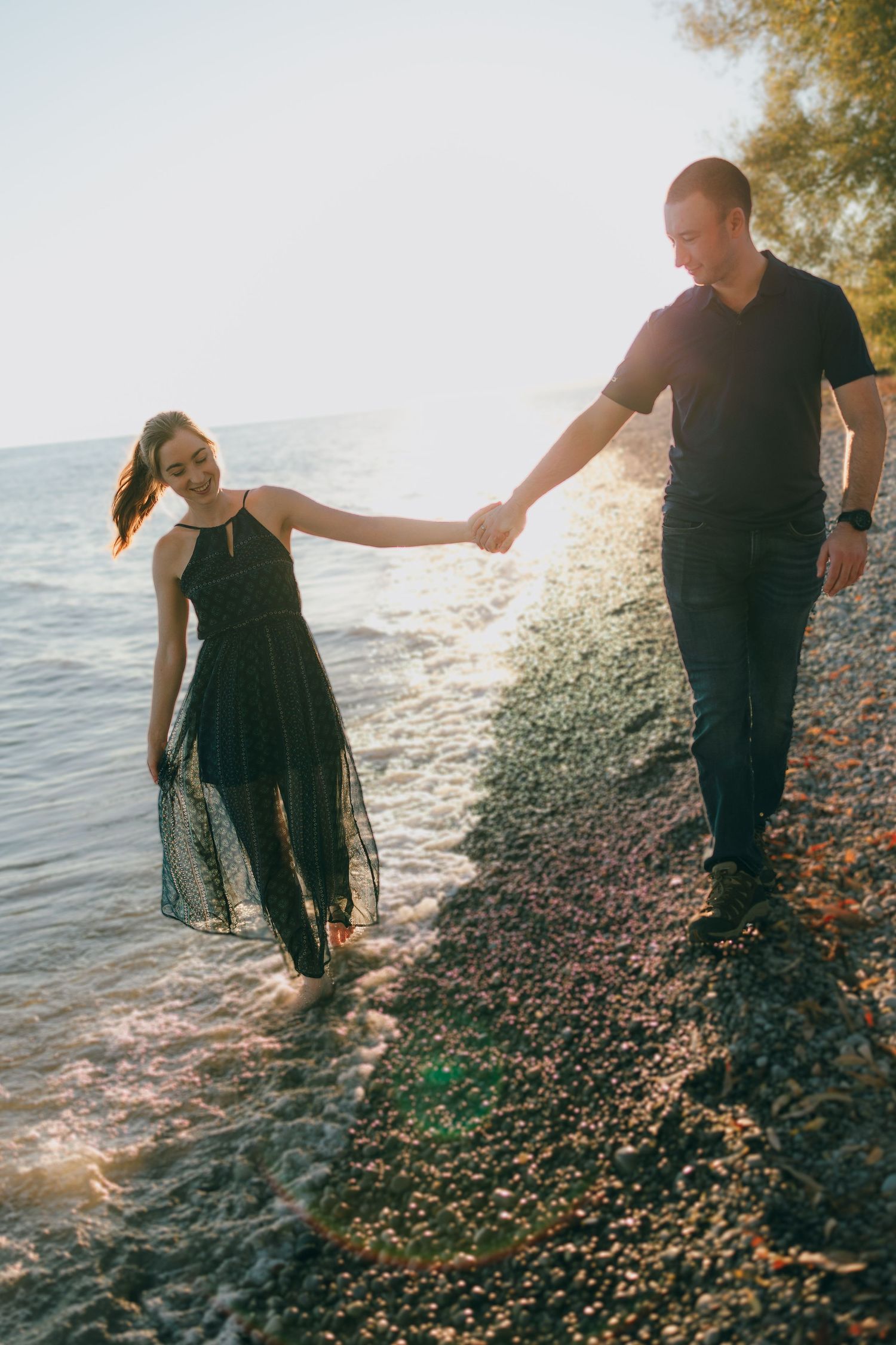 Engagement session, couple photos at the beach