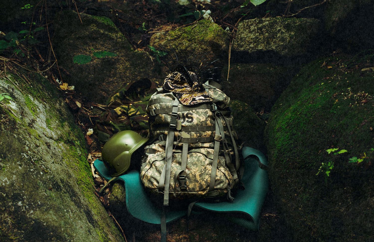 Fashion campaign for Cap 036 korean Brand call Easttank by Mathis Dieudonné in Séoul, Great shooting in outdoor, lost place in Korean Mounta
