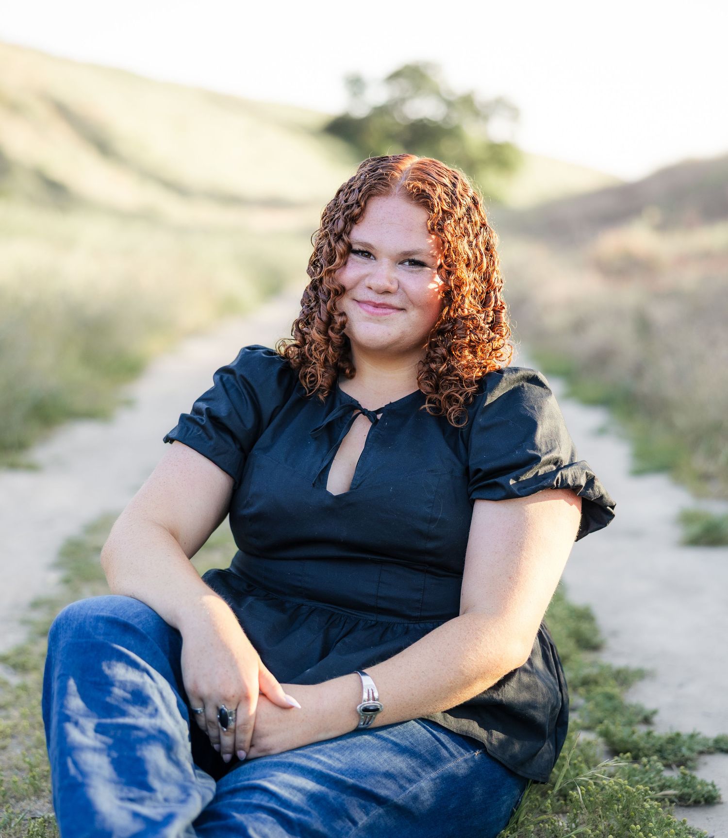 Senior portraits by Baley Leighann Photography.