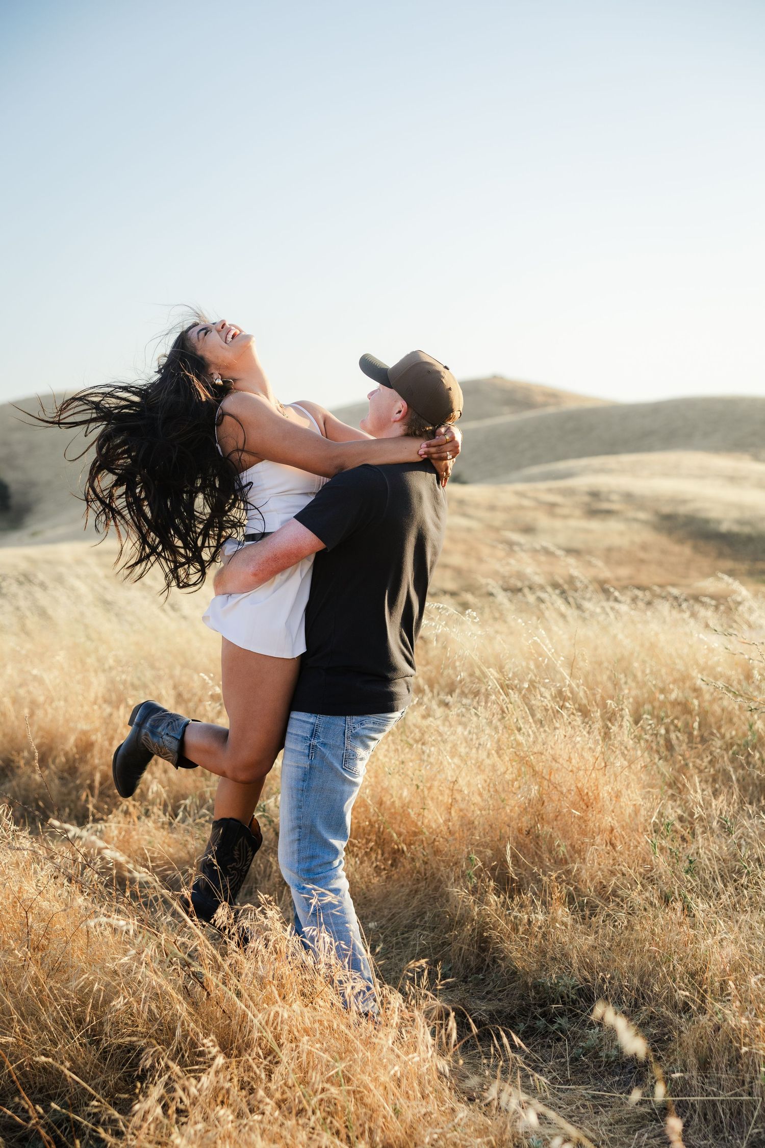 Couples photos at Millerton Lake, Friant California