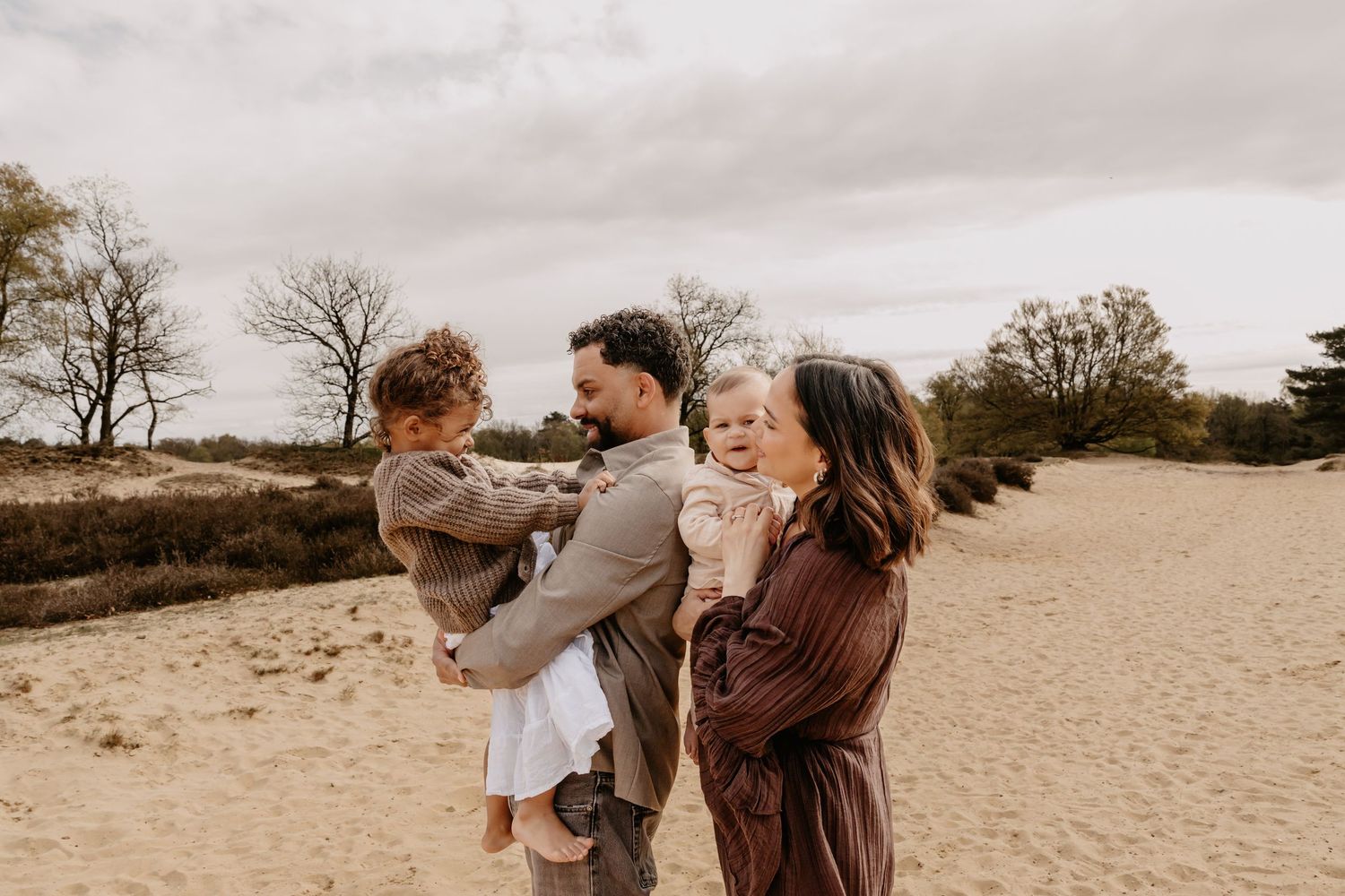 gezinsshoot, gezin, gezinsfotografie, gezinsfotograaf, motherhood, motherhoodshoot