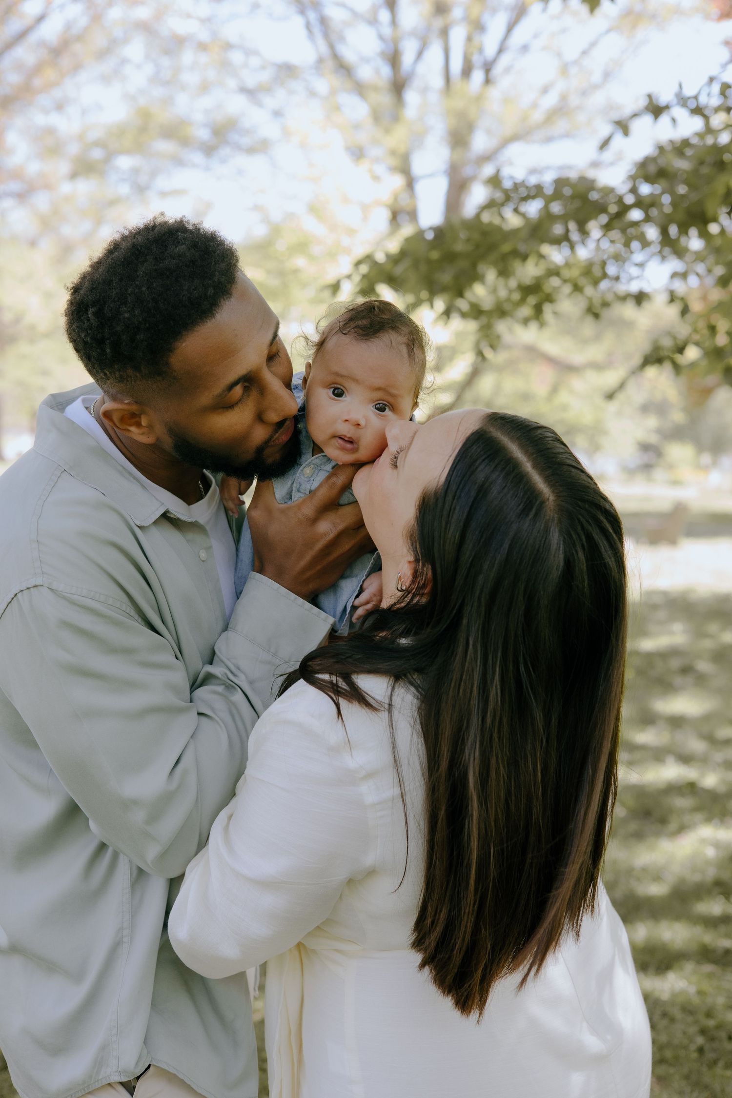 Philadelphia family photography capturing candid, joyful moments with natural light, genuine connection, and timeless portraits for families