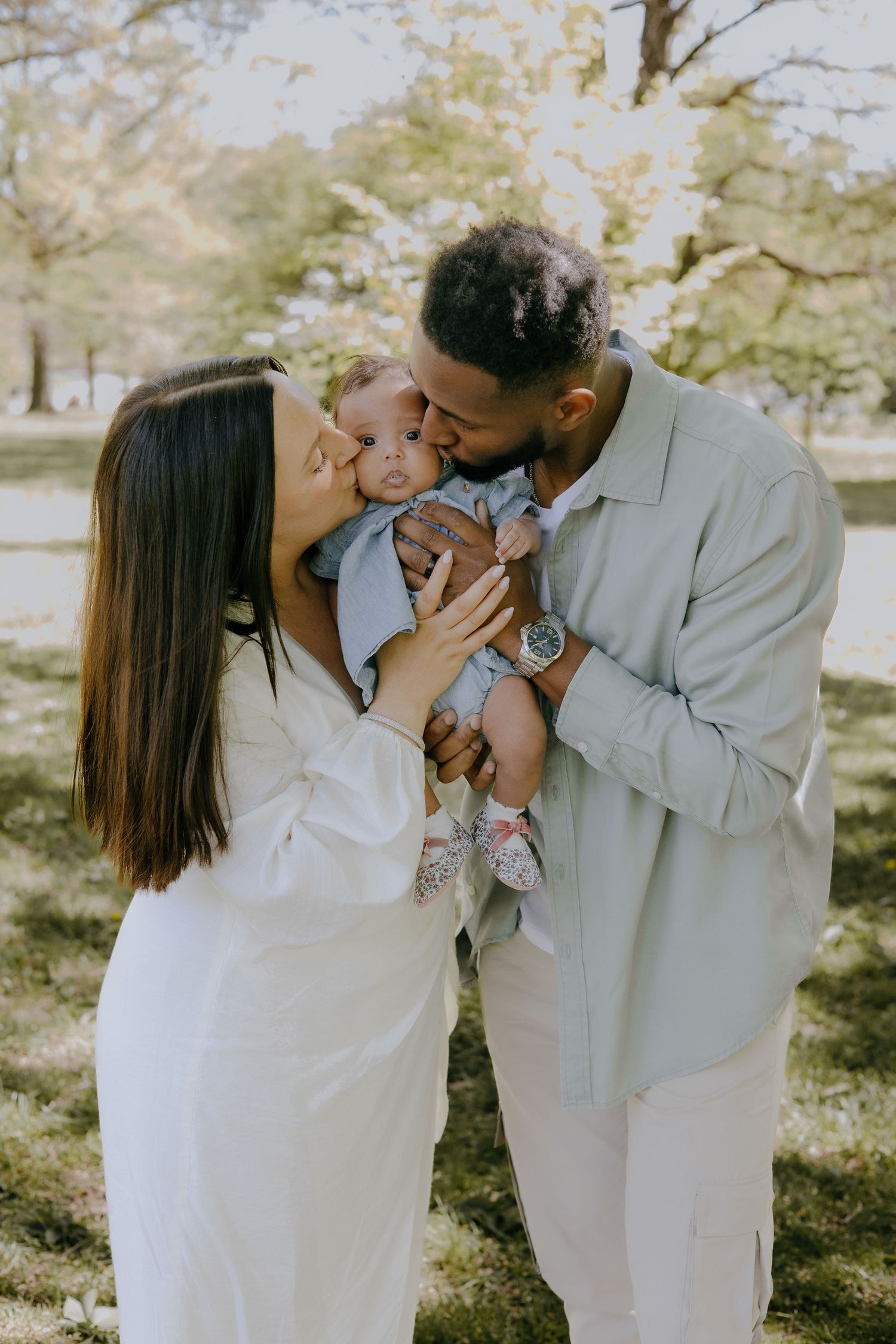 Philadelphia family photography capturing candid, joyful moments with natural light, genuine connection, and timeless portraits for families