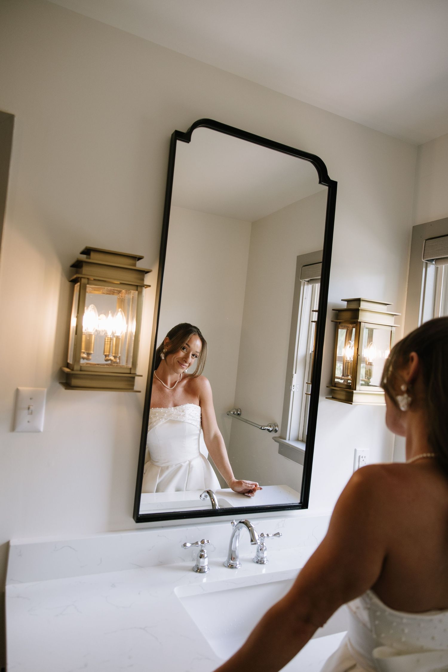 Candid wedding moment captured in a documentary and editorial photography style focused on real emotion and connection.