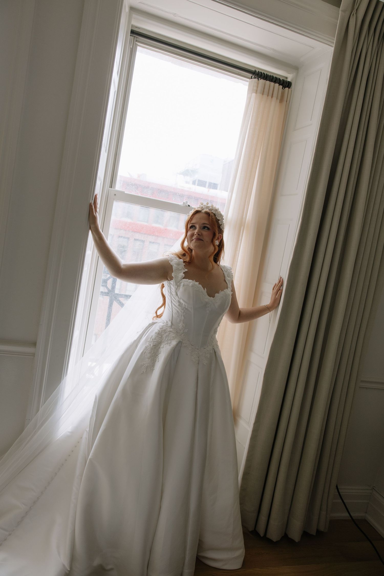 Authentic wedding photography capturing real moments, emotions, and meaningful details in a timeless editorial style.