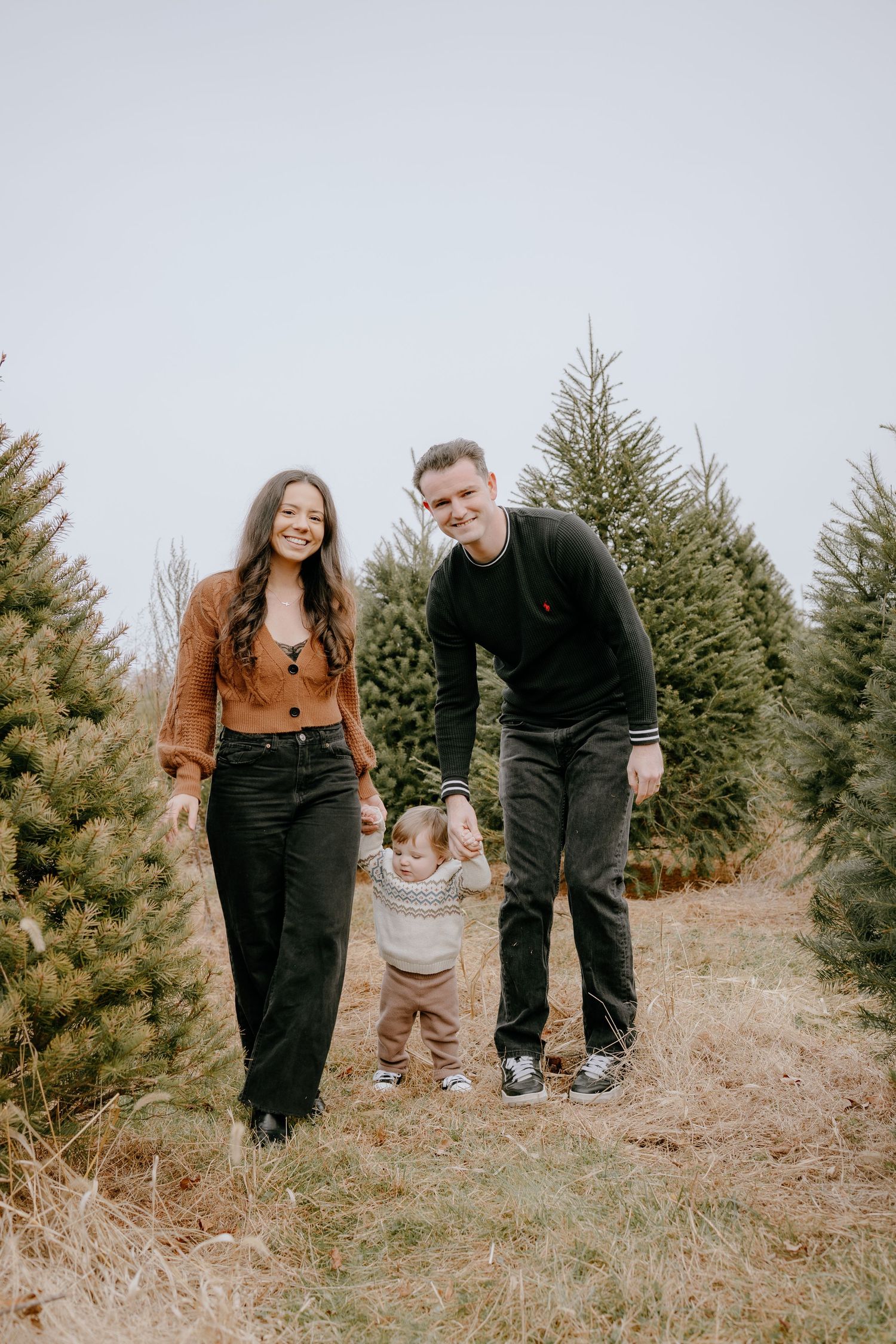 Natural family photos in Philadelphia featuring relaxed, candid moments that preserve love, laughter, and authentic family connections.